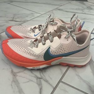 Nike Women's Terra Kiger Trail Running Shoes